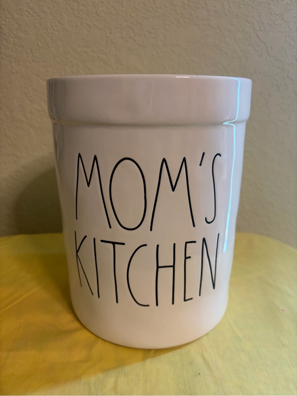 Rae Dunn White Utensil Crock "MOM'S KITCHEN"